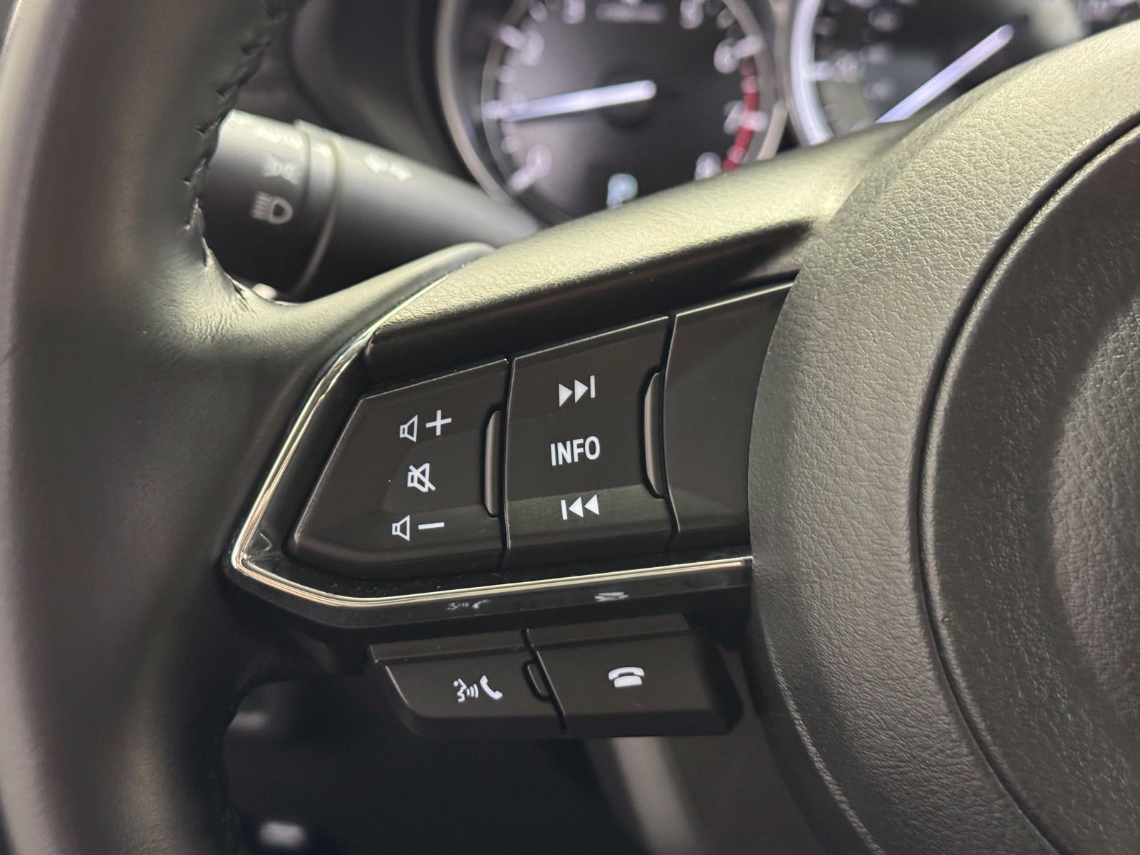 Used 2025 MAZDA CX-5 AWD 2.5 S w/ Preferred Package image 23