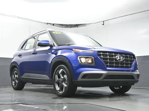 Used 2024 Hyundai Venue SEL FWD image 33