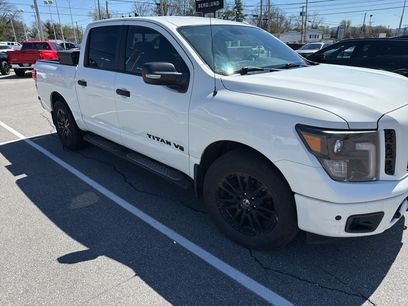 Used 2018 Nissan Titan SV w/ SV Convenience Package