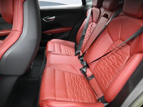 Used 2023 Audi e-tron GT Premium Plus w/ Performance Package image 30