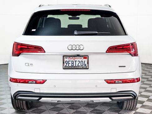 Certified 2023 Audi Q5 2.0T Premium w/ Convenience Package image 10