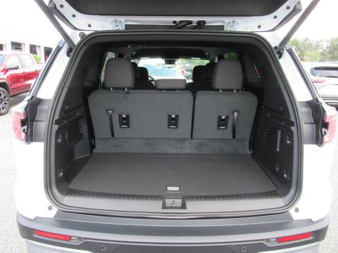 New 2026 GMC Acadia Elevation FWD image 36