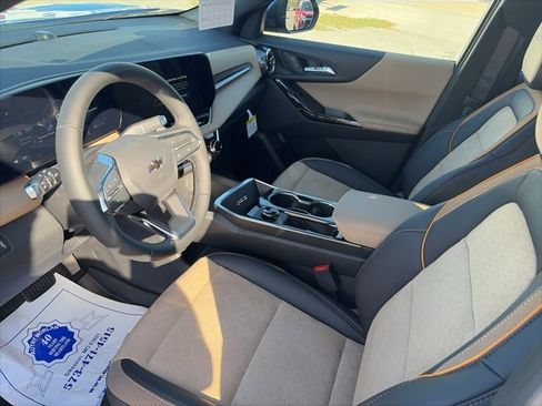 New 2026 Chevrolet Equinox ACTIV w/ Safety and Technology Package image 16