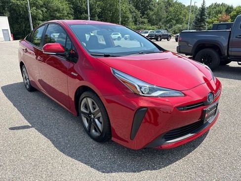 Used 2019 Toyota Prius Limited FWD image 3
