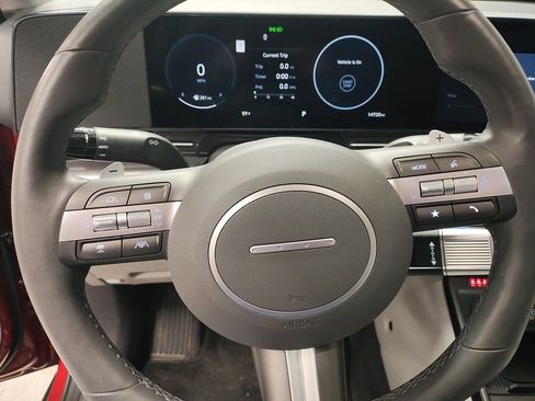 Used 2024 Hyundai Kona Limited image 30