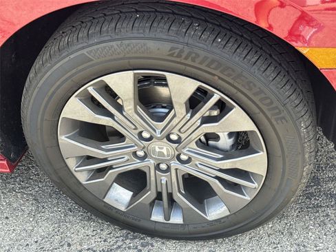 Used 2026 Honda Odyssey Touring image 11