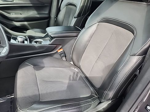 Certified 2024 Jeep Grand Cherokee Altitude image 2