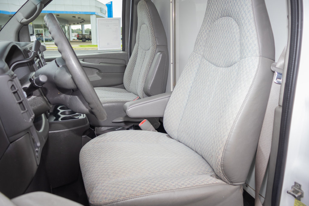 Used 2007 Chevrolet Express 3500 RWD image 8