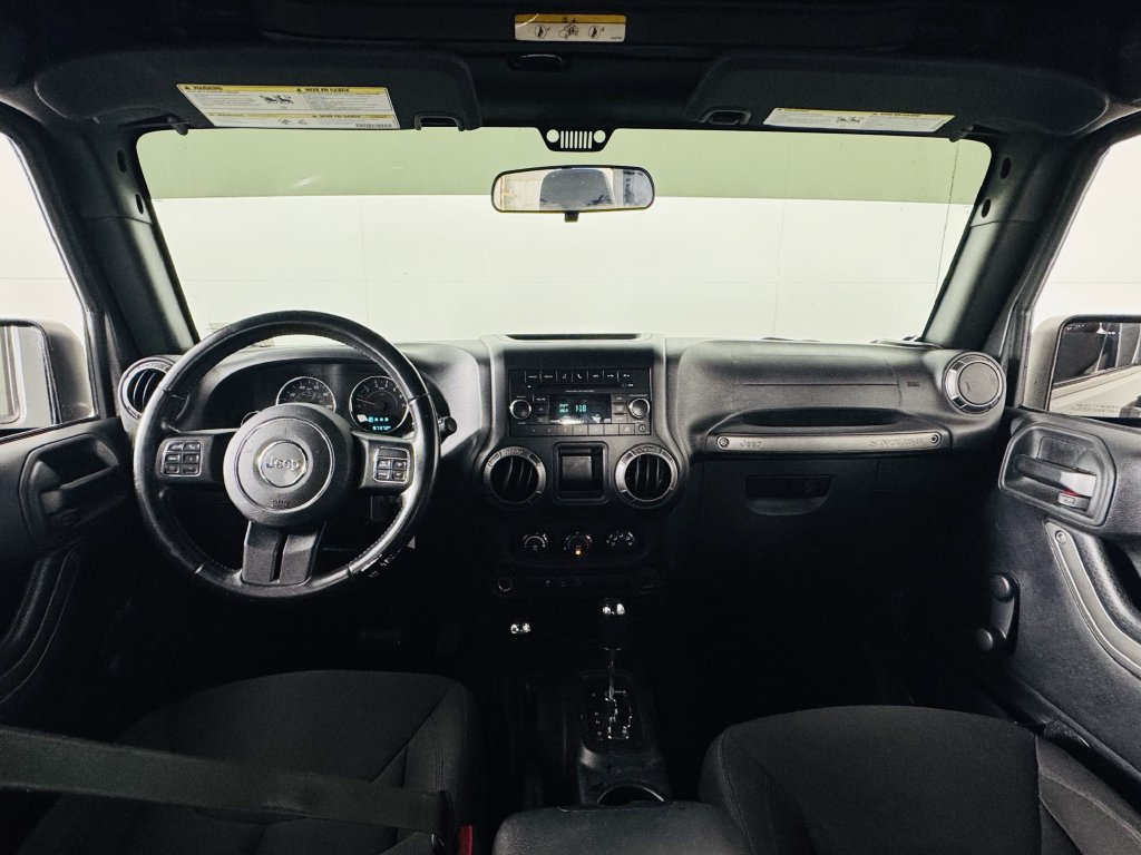 Used 2018 Jeep Wrangler Unlimited Sport w/ Connectivity Group AWD/4WD image 15