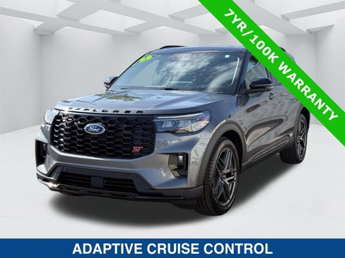 Certified 2025 Ford Explorer ST w/ Sun And Sound Package AWD/4WD image 8