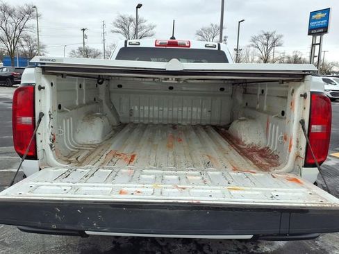 Used 2022 Chevrolet Colorado LT w/ Fleet Safety Package image 17