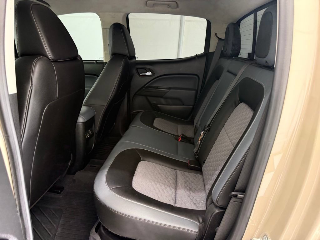 Used 2022 Chevrolet Colorado Z71 AWD/4WD image 17