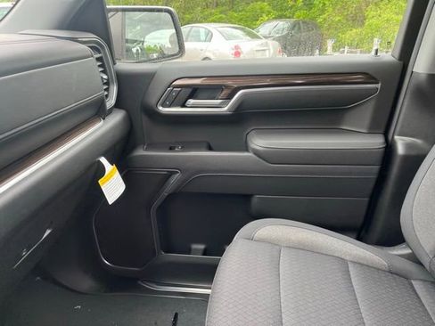 New 2025 Chevrolet Silverado 1500 LT image 22