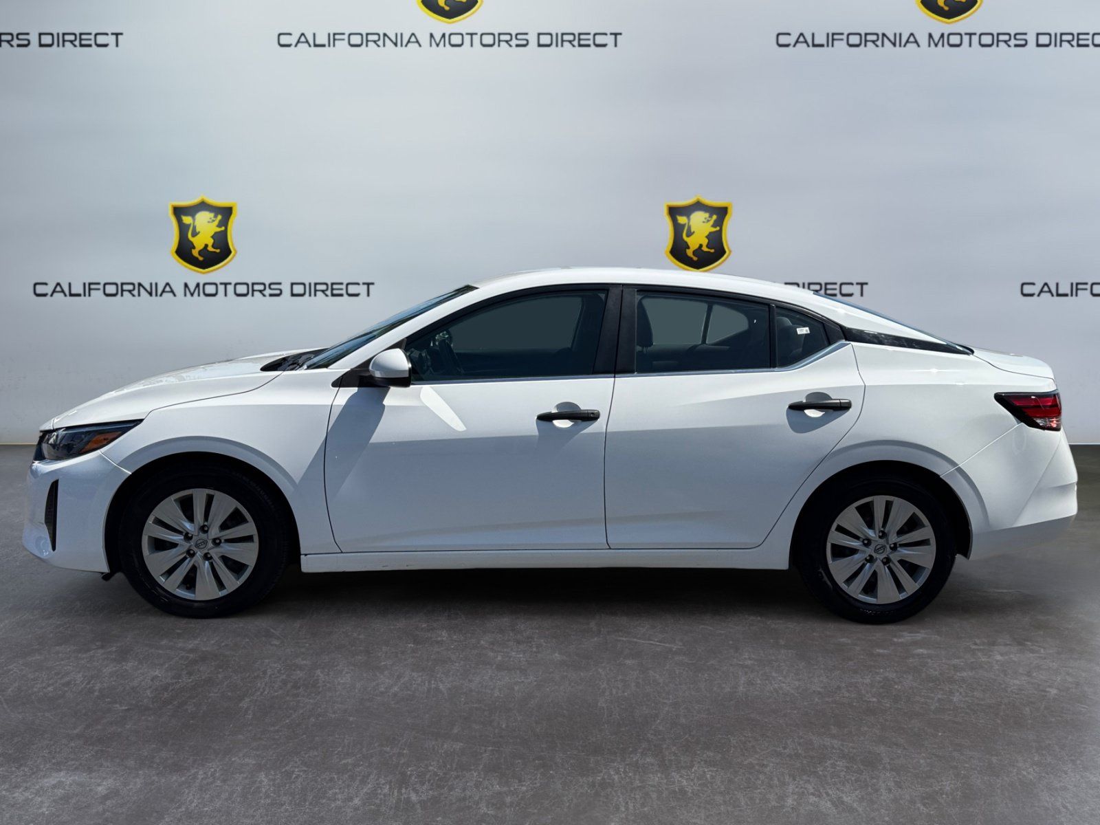 Used 2024 Nissan Sentra S FWD image 2
