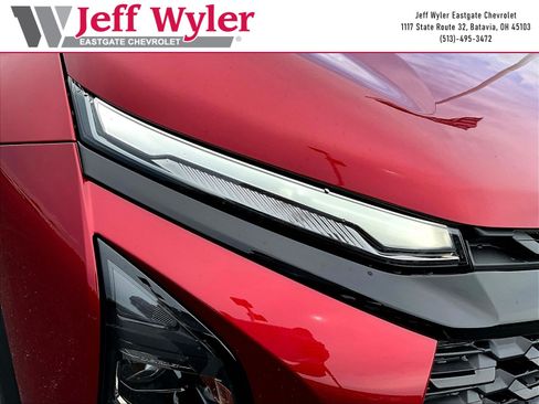 New 2026 Chevrolet Equinox LT w/ Midnight Edition FWD image 8