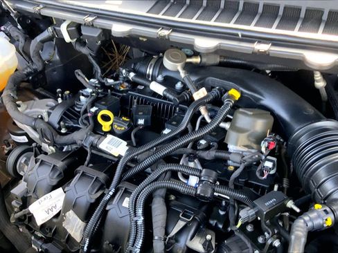 Used 2024 Ford Edge SEL w/ Convenience Package image 29