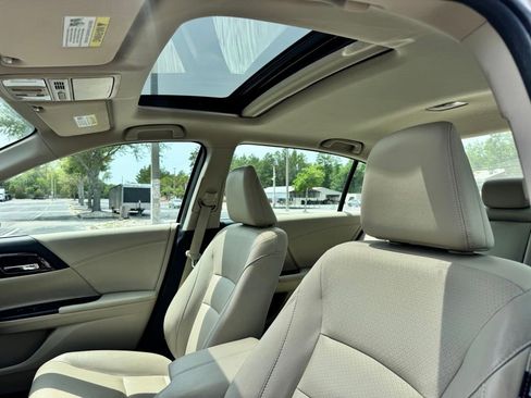 Used 2017 Honda Accord EX-L image 13