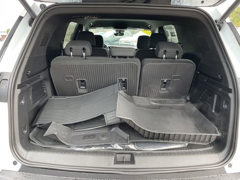 New 2026 Chevrolet Traverse LT w/ Driver Confidence Package image 49