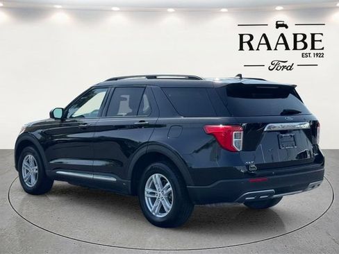 Used 2023 Ford Explorer XLT w/ Equipment Group 202A AWD/4WD image 5