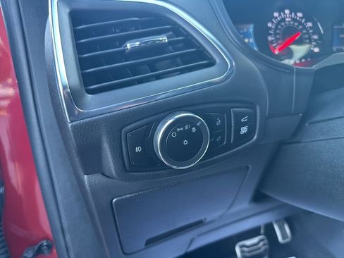 Used 2024 Ford Edge ST image 16