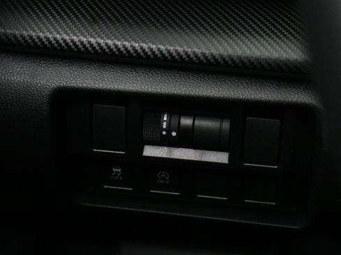 Used 2023 Subaru Crosstrek 2.0i Premium image 17