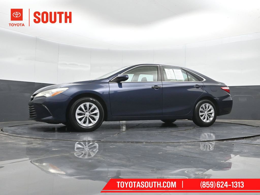 Used 2016 Toyota Camry LE FWD image 39