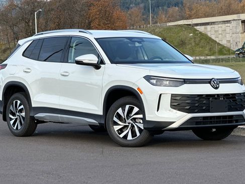 New 2026 Volkswagen Tiguan S AWD/4WD image 1