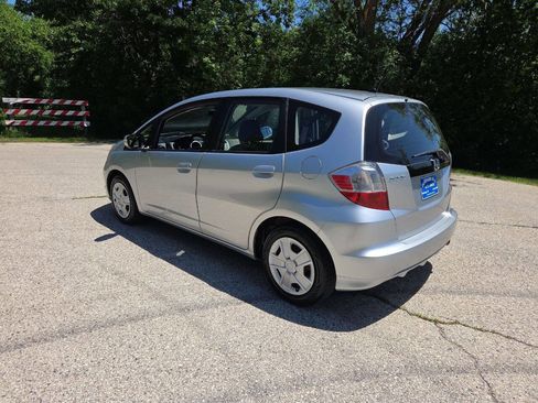 Used 2013 Honda Fit image 4