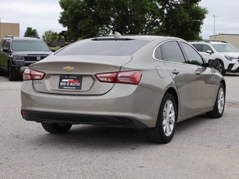 Used 2022 Chevrolet Malibu LT FWD image 9