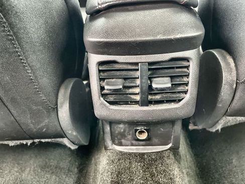 Used 2016 Ford Fusion SE w/ Equipment Group 201A image 24