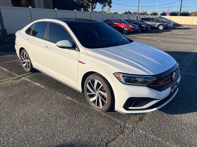 Used 2021 Volkswagen Jetta GLI FWD image 2