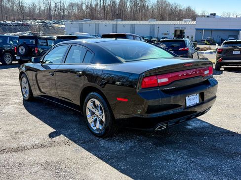 Used 2013 Dodge Charger SXT Plus image 4