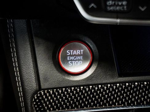 Used 2022 Audi SQ5 Prestige w/ Prestige Package image 36