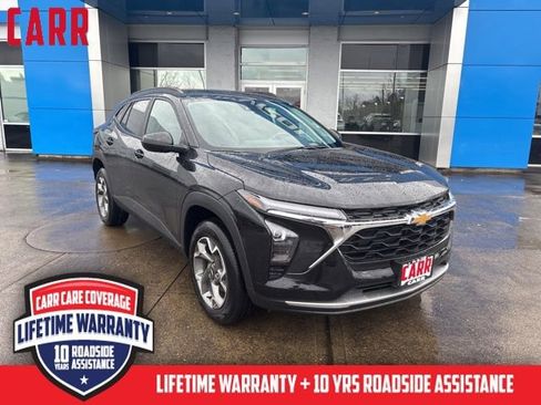 New 2026 Chevrolet Trax LT image 2