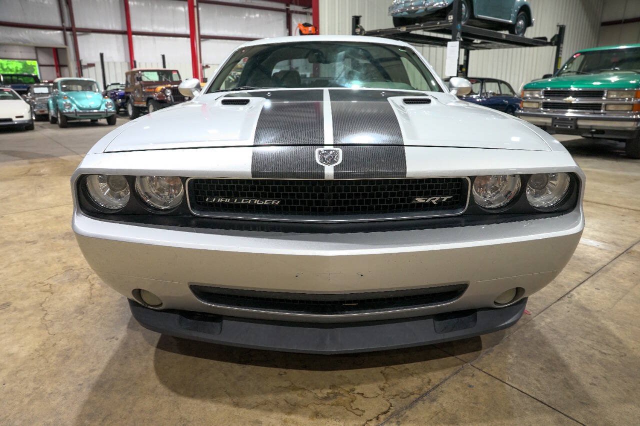 Used 2009 Dodge Challenger SRT8 RWD image 13