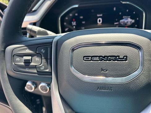 New 2026 GMC Sierra 1500 Denali w/ Denali Reserve Package AWD/4WD image 26