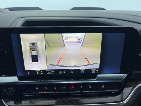 Used 2022 Chevrolet Silverado 1500 LT Trail Boss w/ LT Trail Boss Premium Package image 13