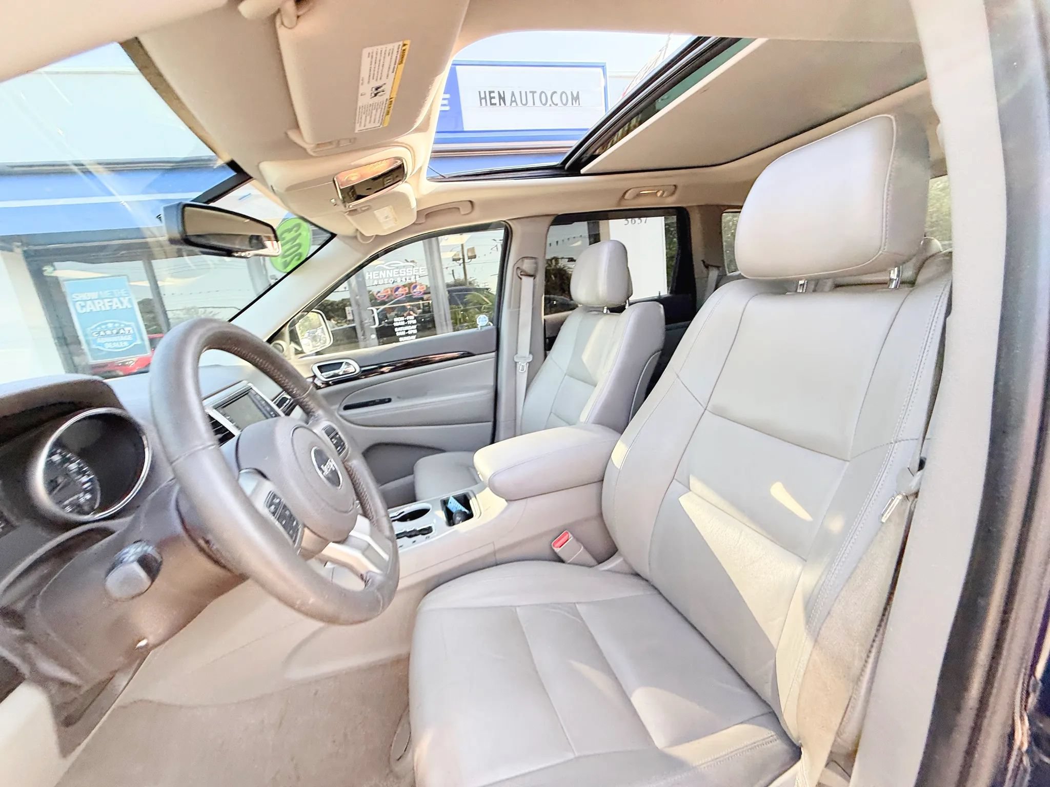 Used 2013 Jeep Grand Cherokee Laredo RWD image 42