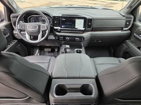 Used 2024 GMC Sierra 1500 SLT w/ SLT Premium Plus Package image 8