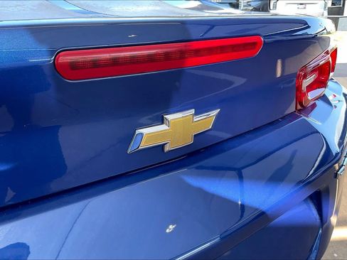 Used 2020 Chevrolet Camaro LT RWD image 29