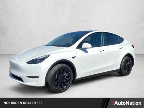 Used 2023 Tesla Model 3 Standard Range RWD image 1