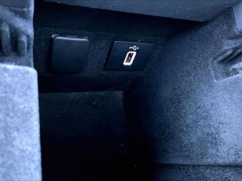 Used 2018 Lincoln MKZ Reserve w/ Technology Package image 36