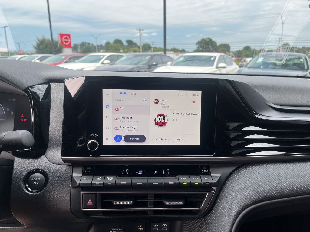 Used 2026 Toyota Camry SE FWD image 16