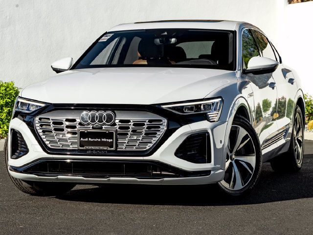 Used 2024 Audi Q8 e-tron Premium Plus w/ Premium Plus Package AWD/4WD image 1