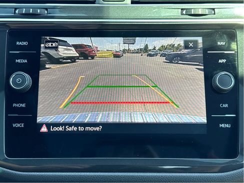 Used 2022 Volkswagen Tiguan SEL R-Line AWD/4WD image 20