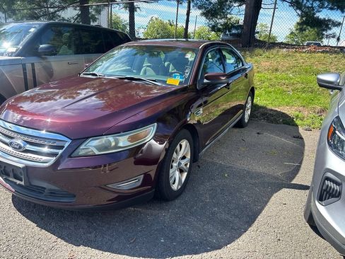 Used 2011 Ford Taurus SEL w/ 201A Rapid Spec Order Code FWD image 2