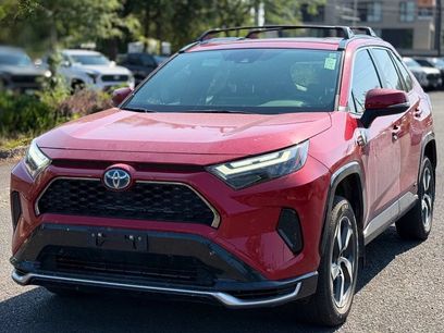 Used 2024 Toyota RAV4 SE w/ Weather & Moonroof Package