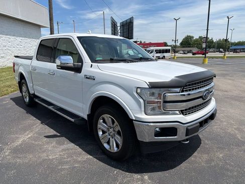 Used 2018 Ford F150 Lariat w/ Equipment Group 502A Luxury AWD/4WD image 3