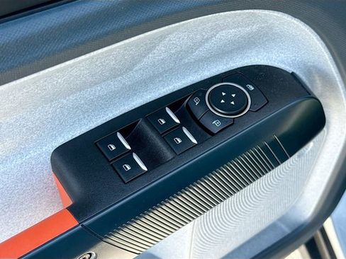 Certified 2024 Ford Maverick XLT w/ XLT Luxury Package image 19