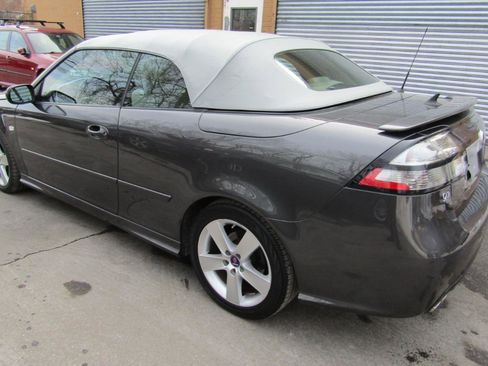 Used 2010 Saab 9-3 2.0T w/ Comfort Package image 3